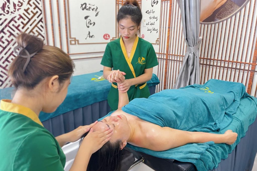 Four Hands Massage là gì?