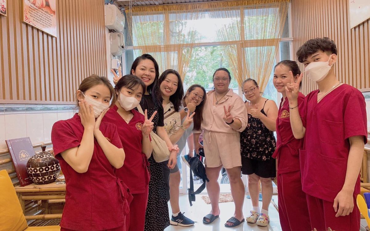 Gội đầu dưỡng sinh tại Spa Đông Y Khỏe Xinh sẽ là một lựa chọn tuyệt vời cho bạn