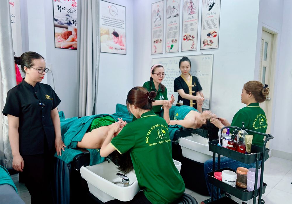 Ai nên tham gia khóa học gội đầu dưỡng sinh?