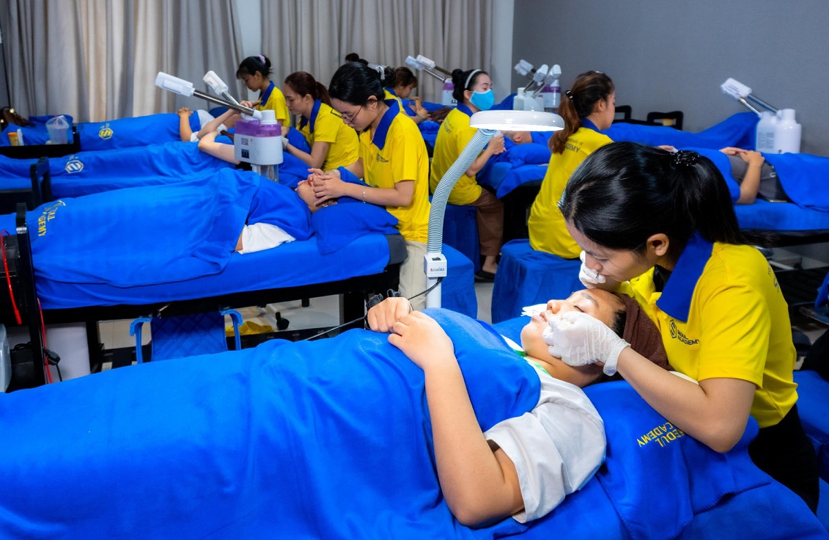 khóa học gội đầu dưỡng sinh tại Hà Nội