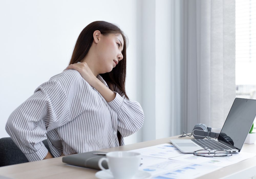 Những biểu hiện và biến chứng của hội chứng cổ rùa