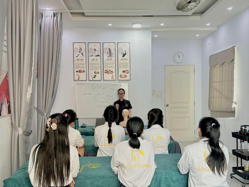 Nội dung của khóa học massage body trị liệu tại Hi Spa