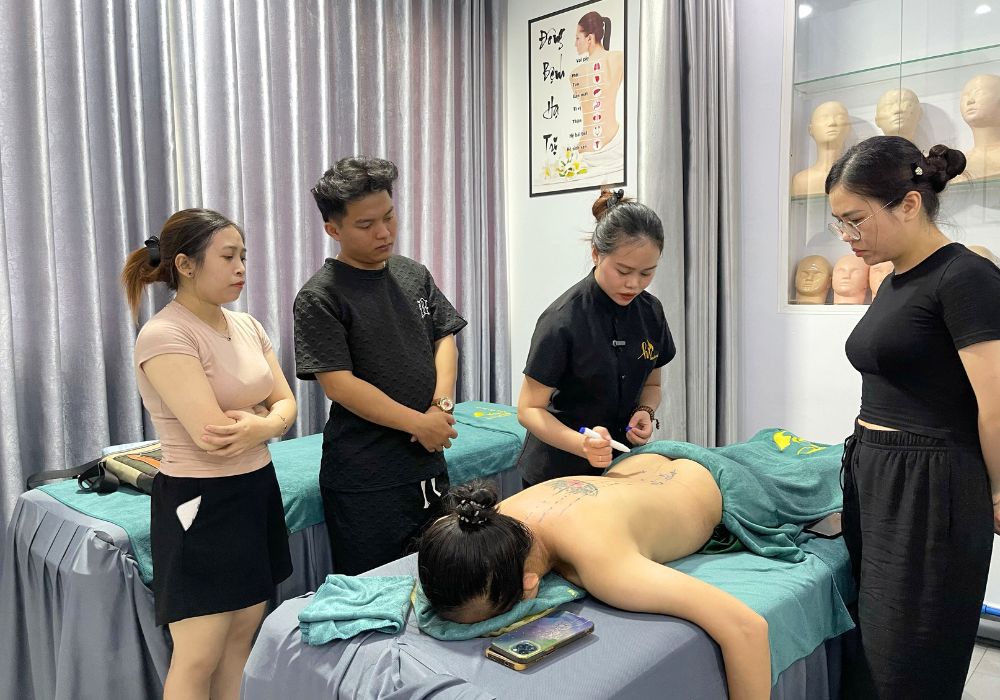 Ưu điểm nổi bật khi học tại Hi Spa