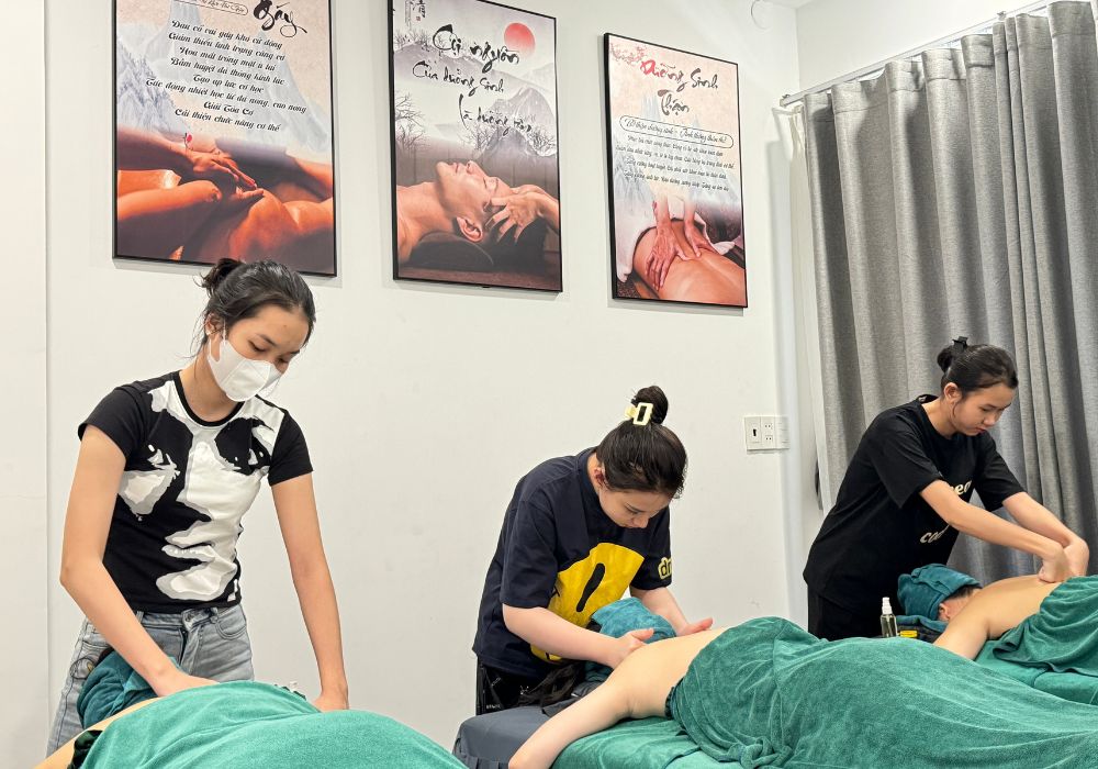 Chăm sóc người thân 
