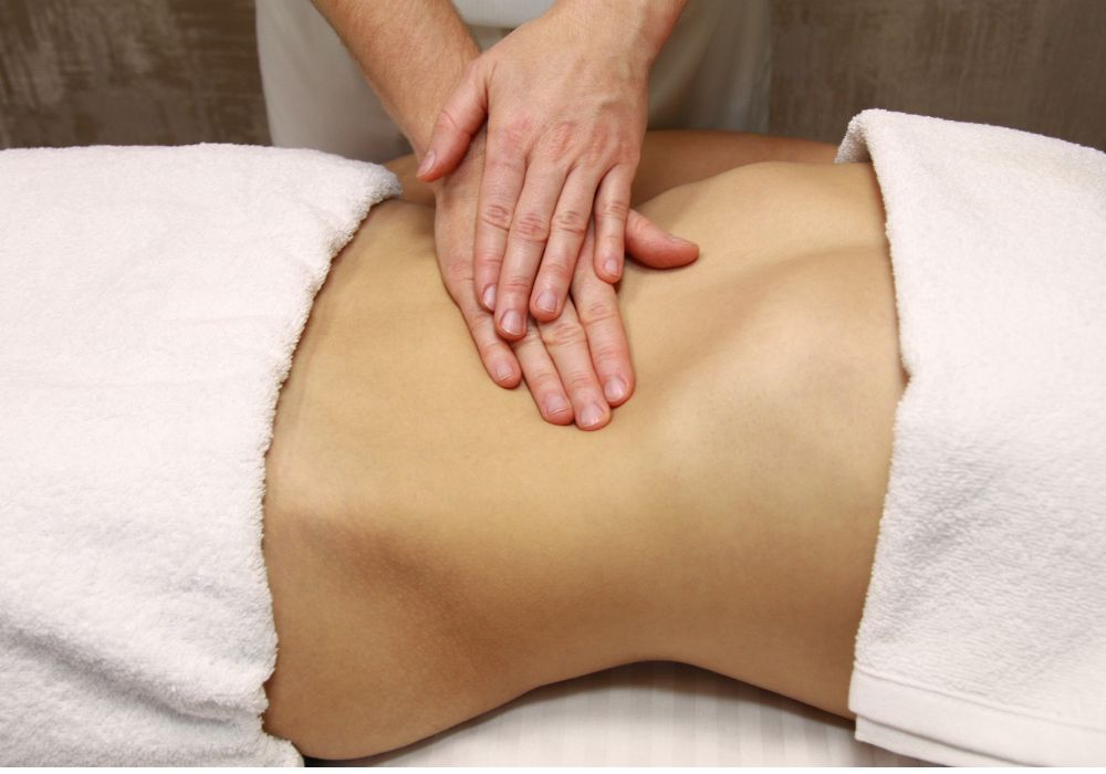 Bấm huyệt làm ấm tử cung