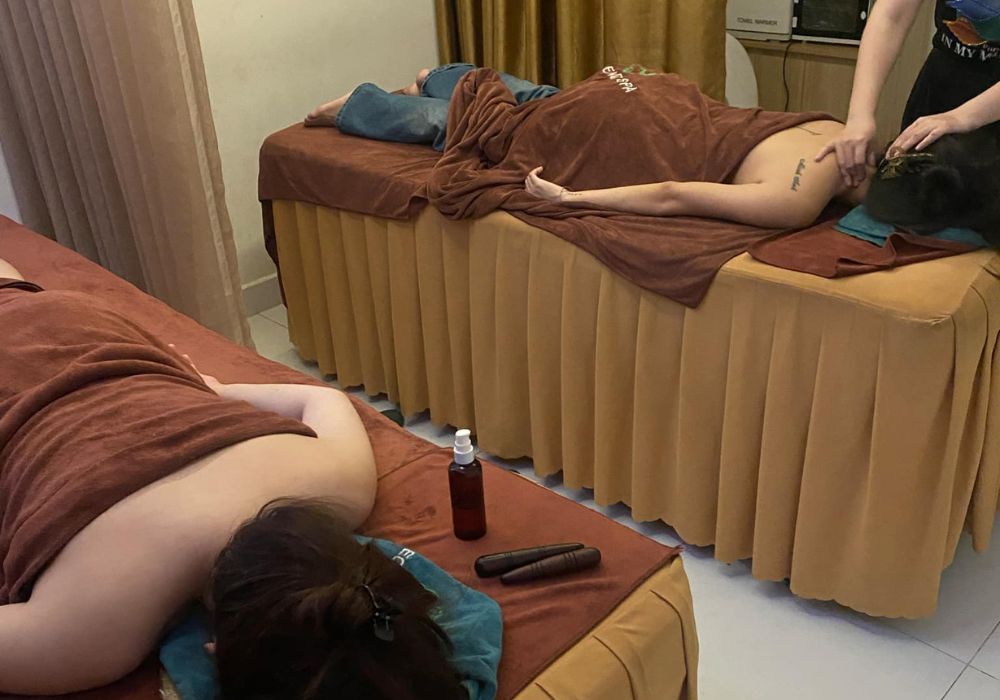 Legend Health – Kết hợp giữa massage truyền thống và vật lý trị liệu