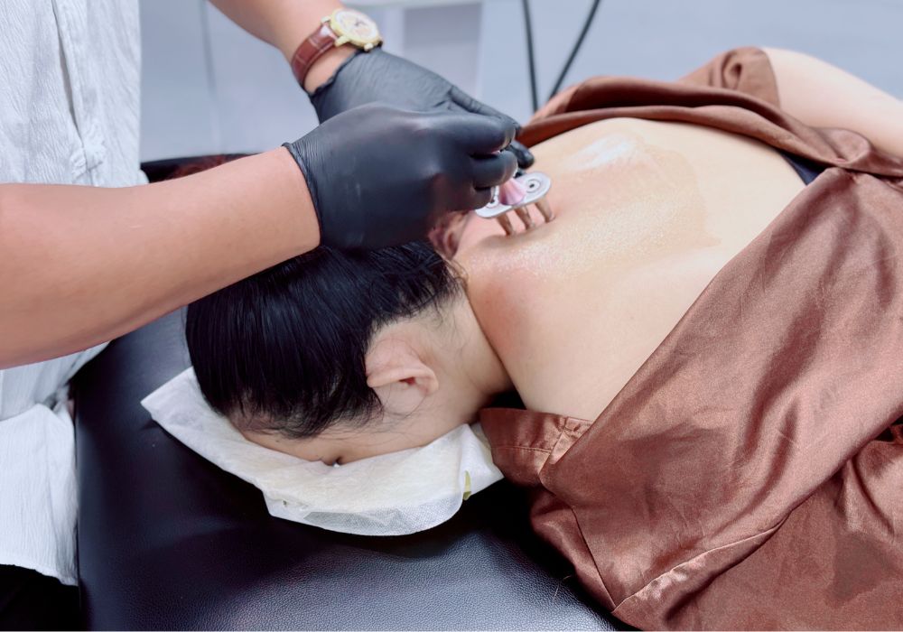 Hi Spa - Địa chỉ massage bấm huyệt trị liệu TPHCM uy tín