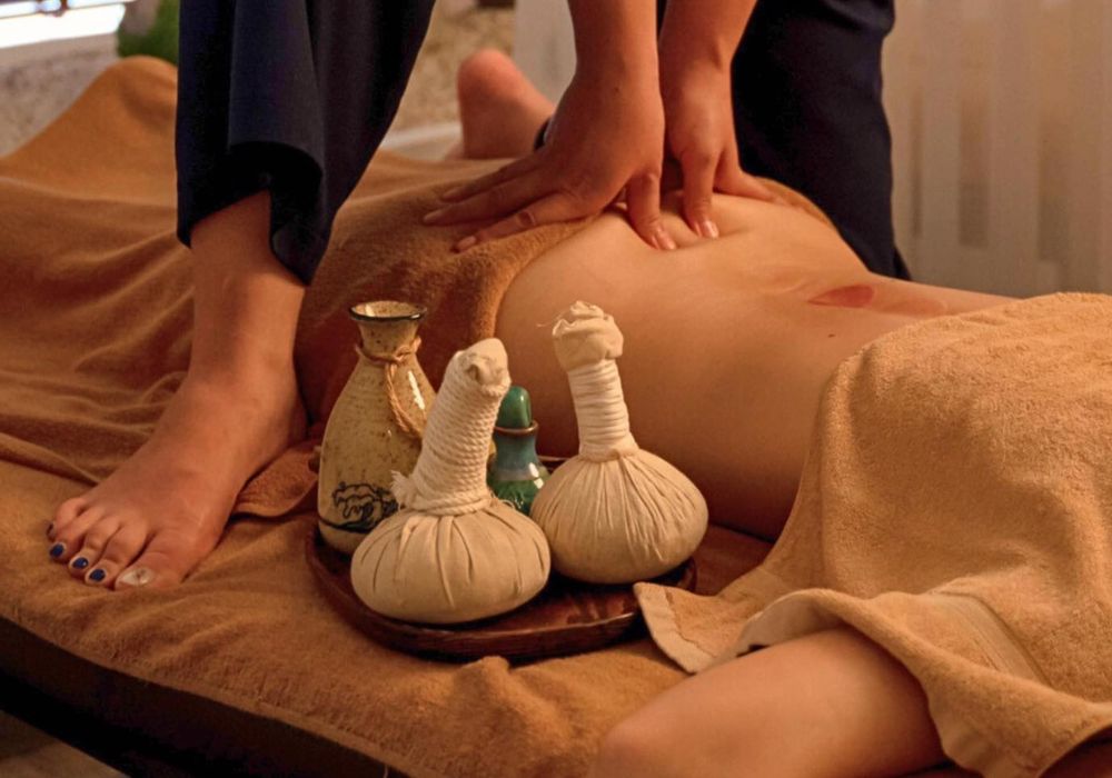 Royal Massage Therapy - Bình Thạnh