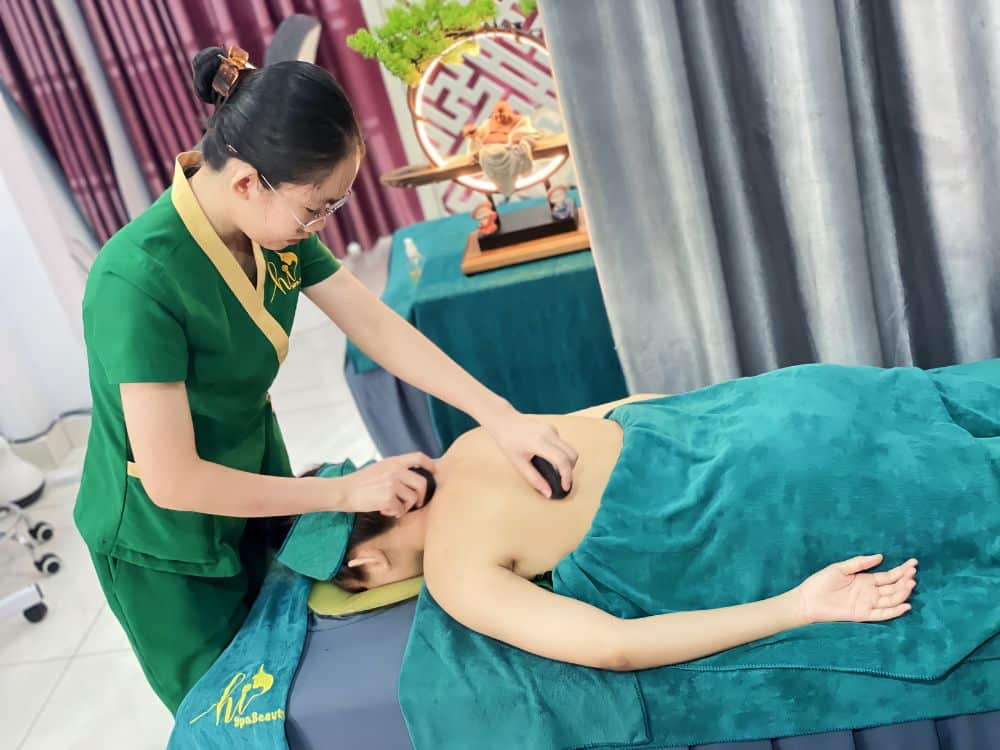 Massage body đá nóng Thụy Điển