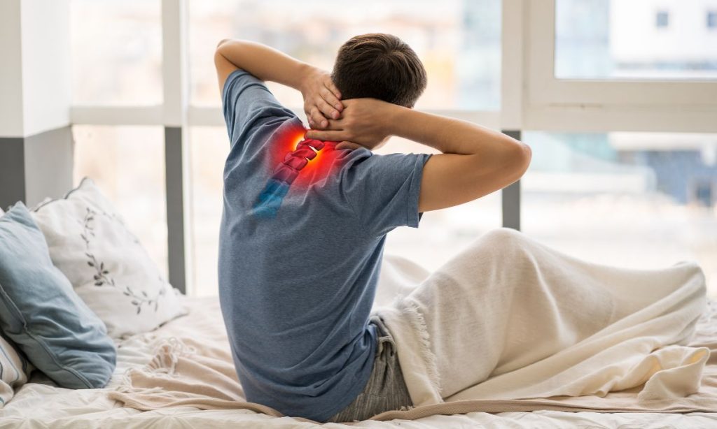 Hạn chế nguy cơ thoái hóa đốt sống cổ