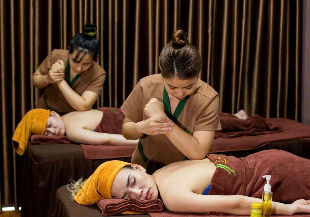Massage Body Trị Liệu - RÊU Spa Quận 10