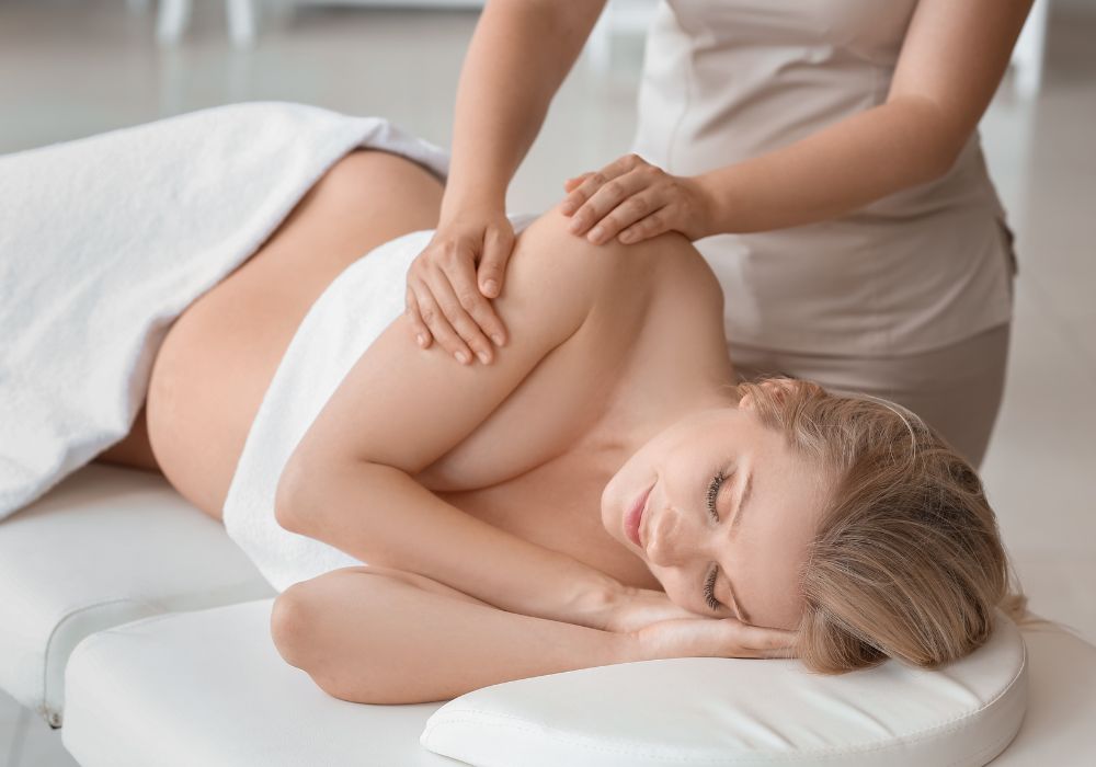 Lợi ích của massage mẹ bầu