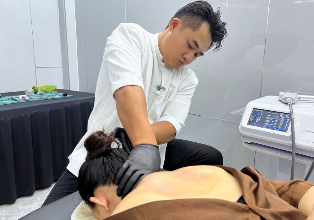massage-tri-lieu-xuong-khop-12 Những phương pháp massage trị liệu thông dụng