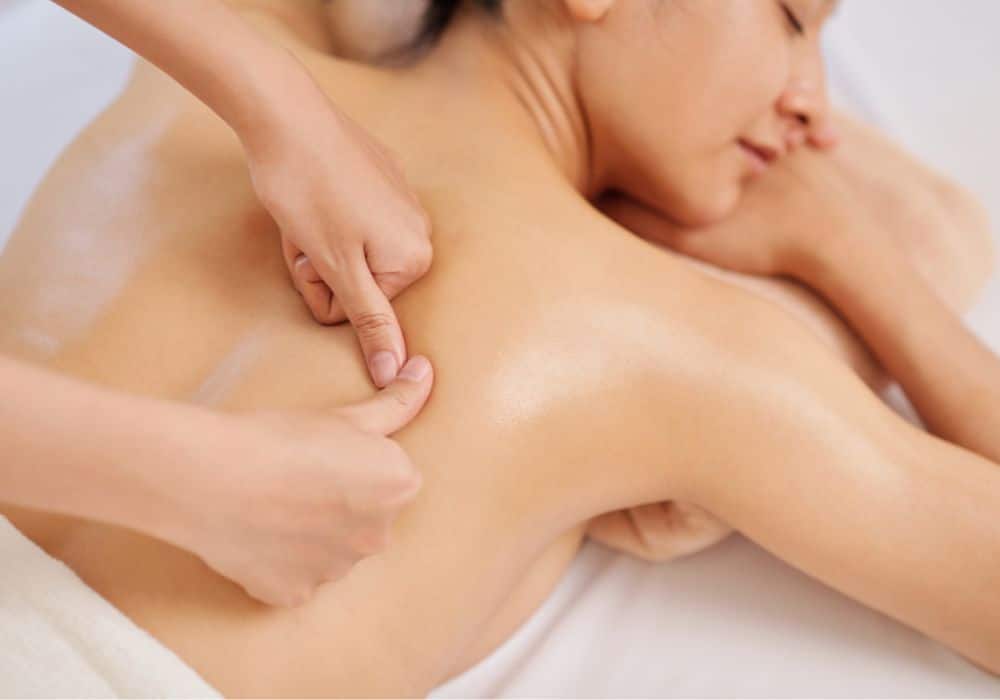Các kỹ thuật massage yoni dành cho nữ
