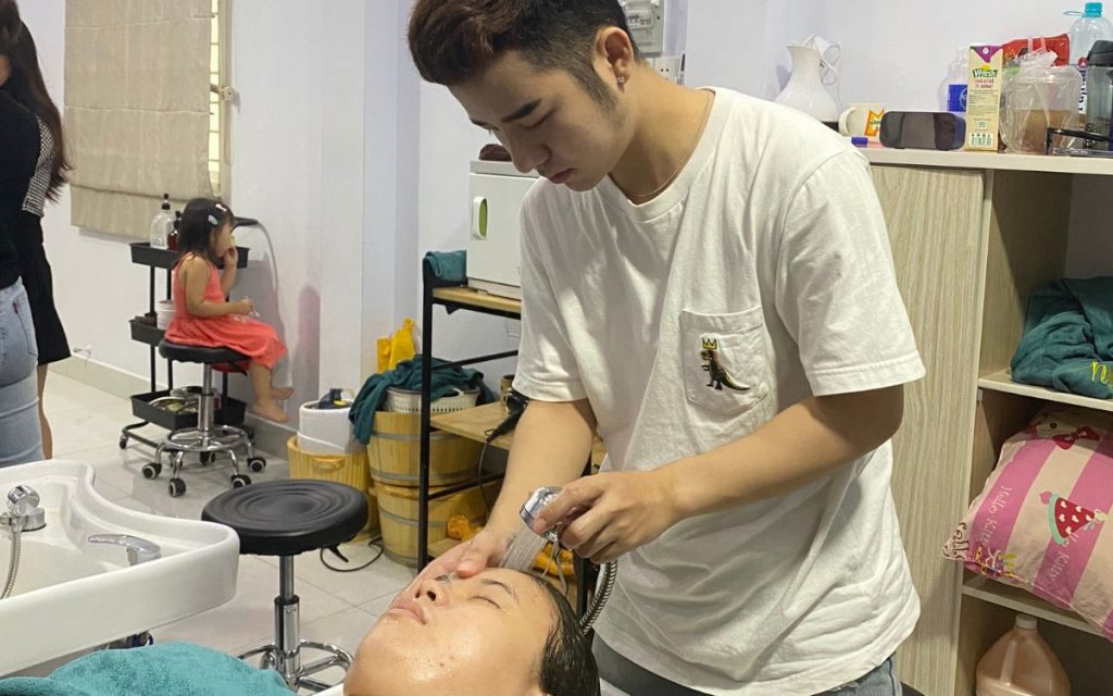 Nam học massage trị liệu có được không?