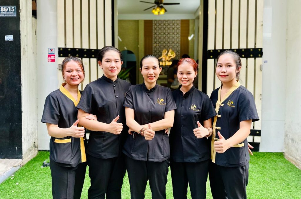 Hình thành đội ngũ nhân sự chuyên nghiệp