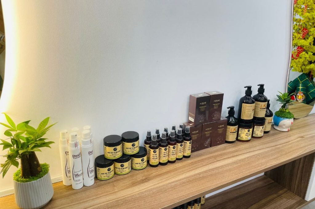 Chuẩn bị hàng hóa – nguyên vật việu dùng trong spa