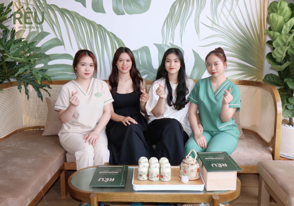 Massage trị liệu Quận 10 - RÊU Spa 