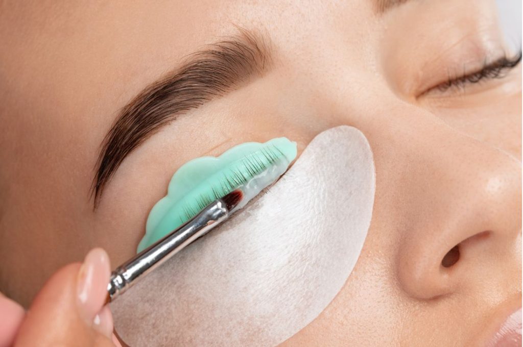 Quy trình uốn mi tại Hi Spa